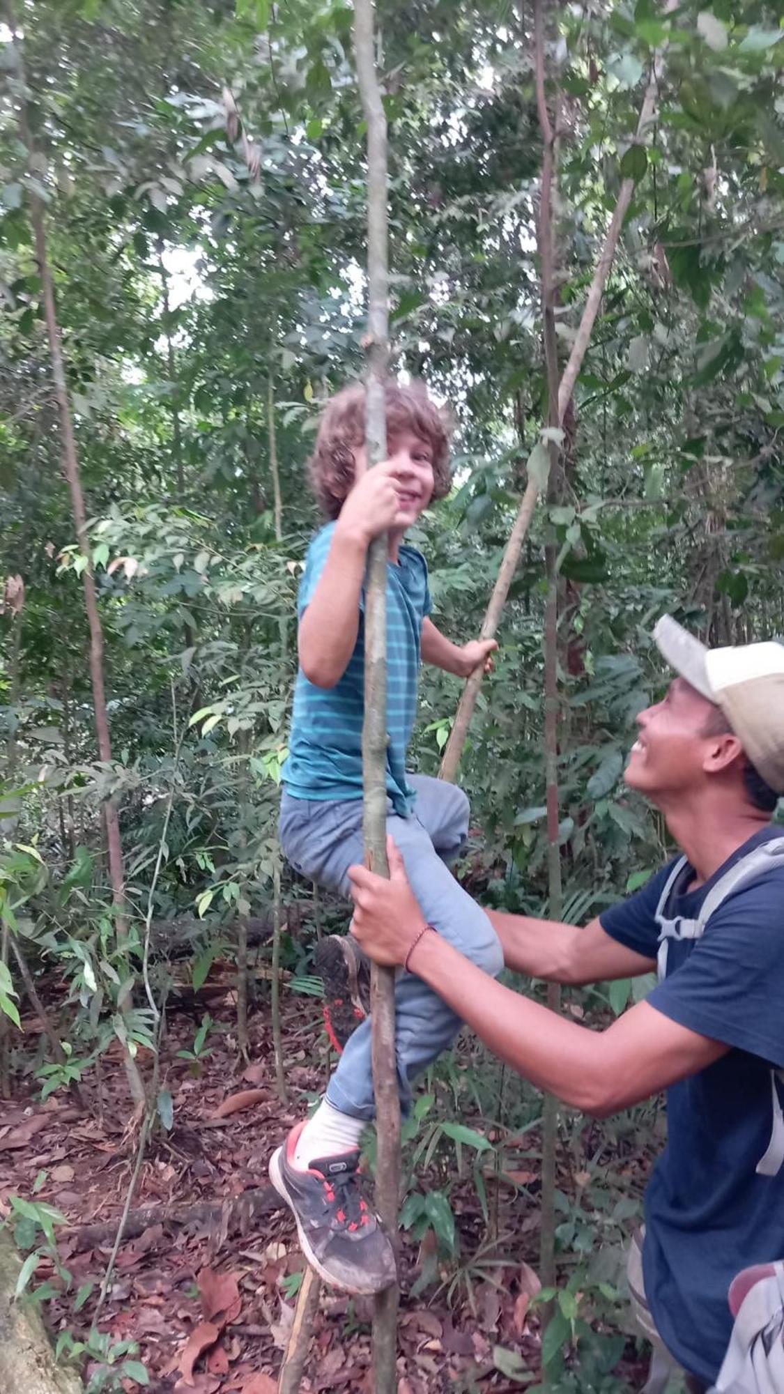 Magpie Homestay & Jungle Trekking Only For Guest Trekking With Us Bukit Lawang Ngoại thất bức ảnh