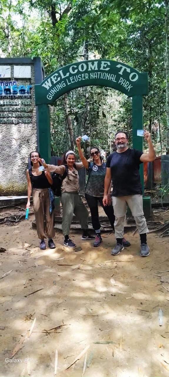 Magpie Homestay & Jungle Trekking Only For Guest Trekking With Us Bukit Lawang Ngoại thất bức ảnh